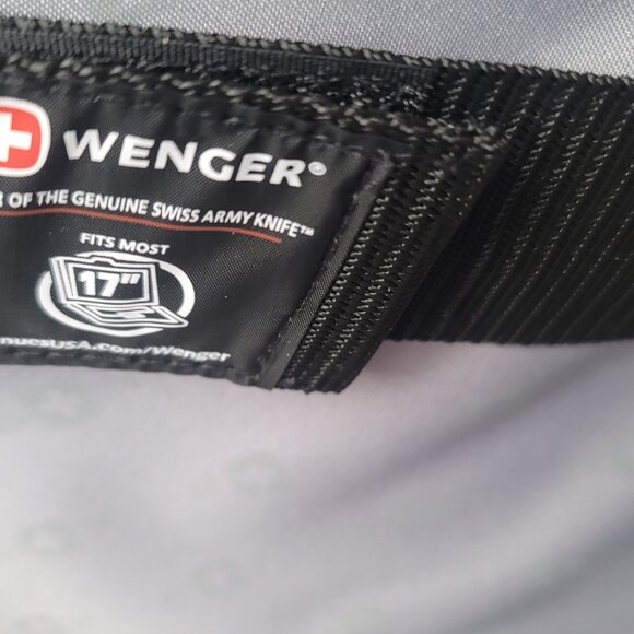 Swissgear Black Red Rolling Briefcase Padded Laptop Pocket 17 Inches - Picture 14 of 16